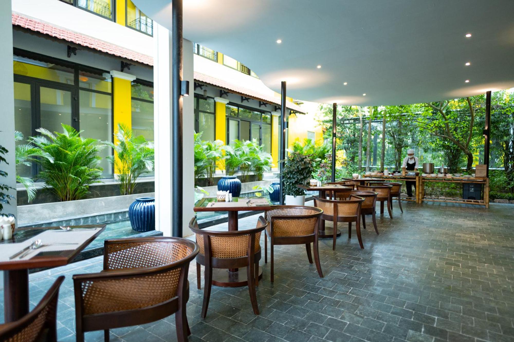 Bel Marina Hoi An Resort Екстер'єр фото The interior of the restaurant